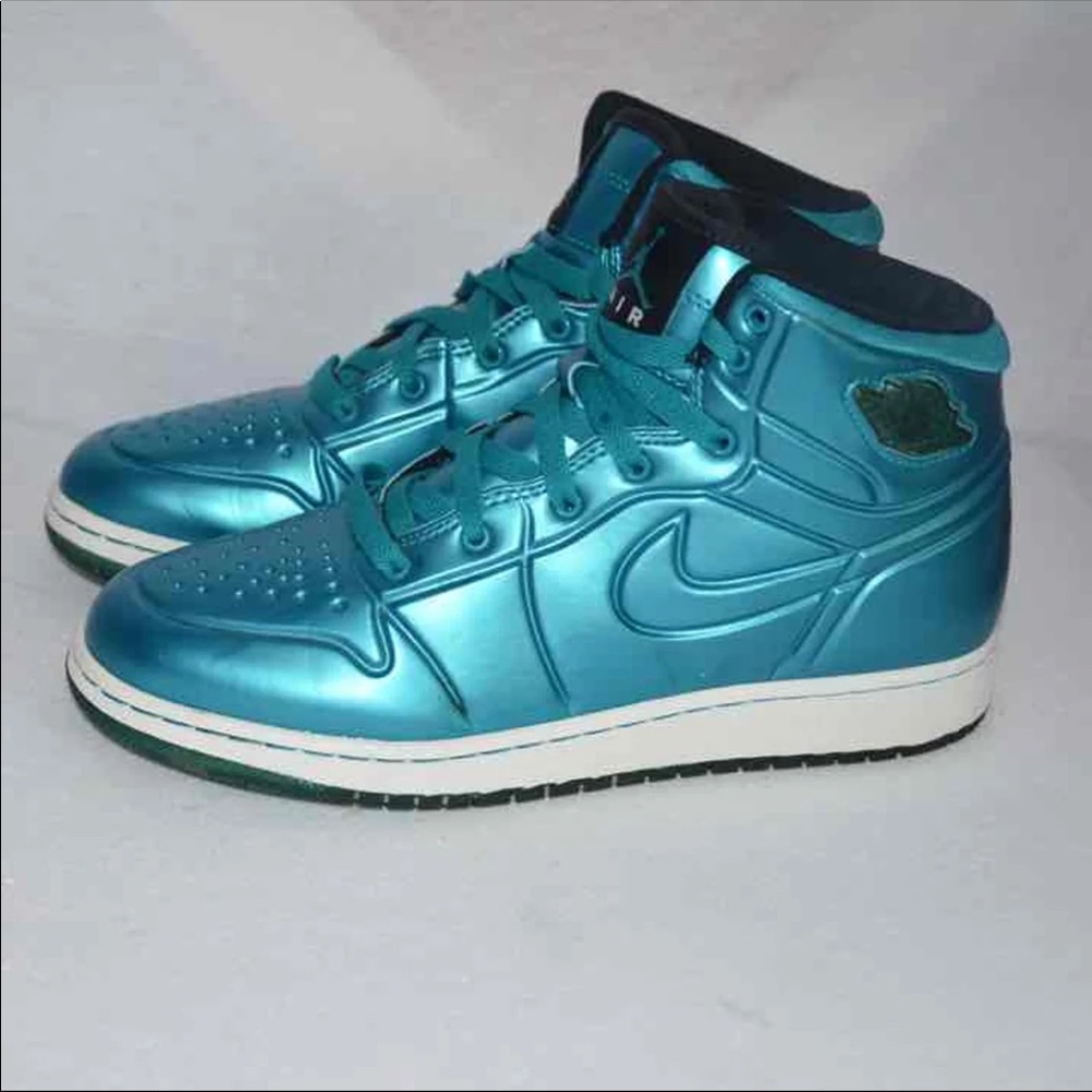 Jordan’s Nike 6.5y teal so cute